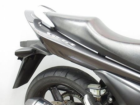 スズキ GSR250 GSR250 マルチバー・メットロック装備 ☆★扱いやすいネイキッドモデル!★☆ 25