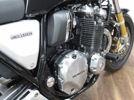 ホンダ CB1100 RS CB1100RS エンジンスライダー付き ☆★希少絶版車!走行少なめ★☆ 21