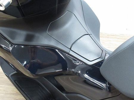 ホンダ PCX125 PCX125 JK05型 ハンドルブレース付き ☆★アイドリングストップ・TYPE-C電源 32