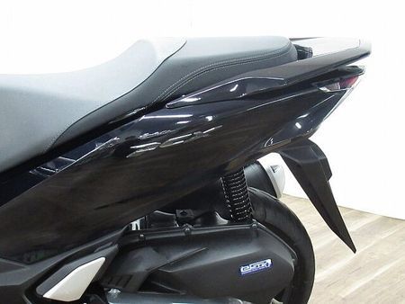 ホンダ PCX125 PCX125 JK05型 ハンドルブレース付き ☆★アイドリングストップ・TYPE-C電源 36