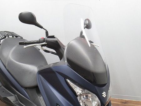 スズキ バーグマン200 バーグマン200 最終型 リアキャリア付き ☆★ABS・DCソケット標準装備★☆ 17