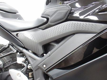 ヤマハ YZF-R3 YZF-R3 ワンオーナー車 ☆★社外スクリーン・エンジンスライダー・社外レバー装備!★☆ 23