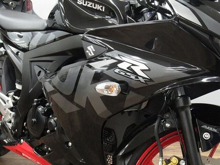 スズキ GSX-R125 GSX-R125 リアフェンダーレス ☆★便利なヘルメットホルダー付き!★☆ 22
