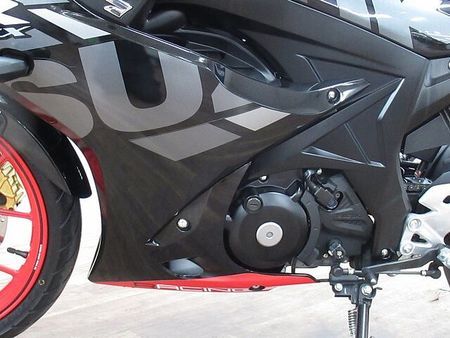 スズキ GSX-R125 GSX-R125 リアフェンダーレス ☆★便利なヘルメットホルダー付き!★☆ 37