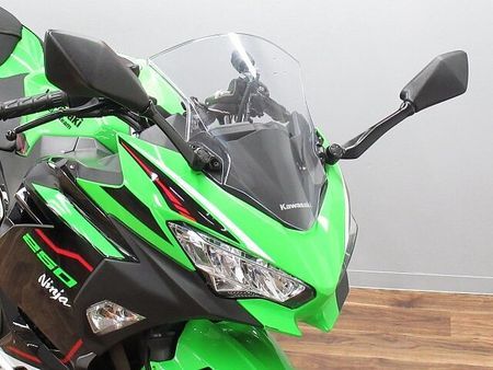 カワサキ ニンジャ 250 Ninja250 KRTエディション ☆★LEDヘッドライト装備!★☆ 17