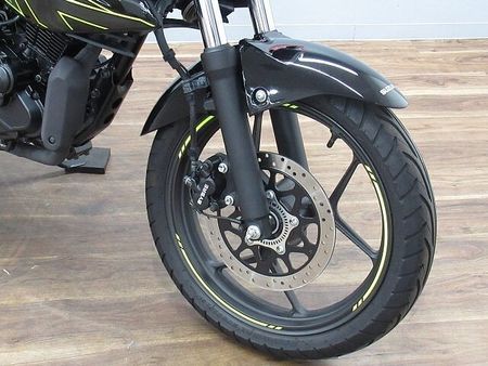 スズキ ジクサー 150 GIXXER150 国内仕様 現行モデル ☆★走行少ないオススメ車!★☆ 【マル得車輌】 14