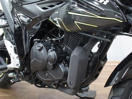 スズキ ジクサー 150 GIXXER150 国内仕様 現行モデル ☆★走行少ないオススメ車!★☆ 【マル得車輌】 22