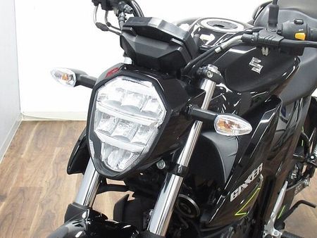 スズキ ジクサー 150 GIXXER150 国内仕様 現行モデル ☆★走行少ないオススメ車!★☆ 【マル得車輌】 30