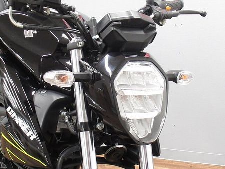 スズキ ジクサー 150 GIXXER150 国内仕様 現行モデル ☆★走行少ないオススメ車!★☆ 【マル得車輌】 6