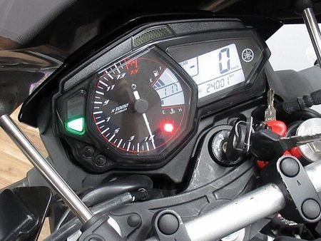 ヤマハ MT-25 MT-25 スクリーン・トップケース付き ☆★ヘルメットロック・アジャスタブルレバー装備! 12