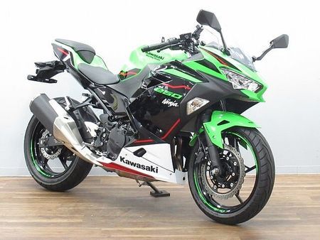 カワサキ ニンジャ 250 Ninja250 KRTエディション エンジンスライダー付き ☆★USB・マルチバー装備! 3