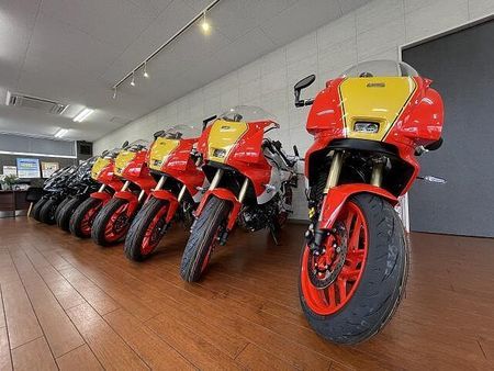 ヤマハ XSR900 細部に宿るこだわりポイントバイクらしい佇まいの中に、金属の触感や高品質な仕上げを追求。 30