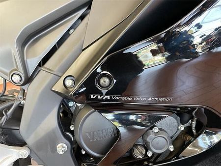 ヤマハ YZF-R125 Rシリーズのシルエットを受け継ぐ 9