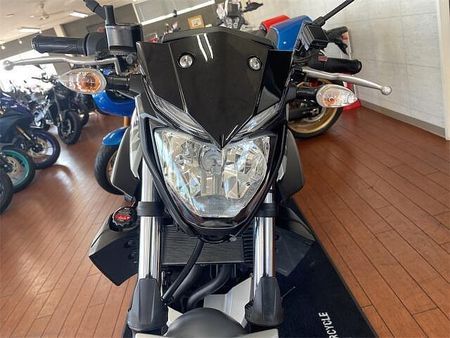 ヤマハ MT-25 高速道路も走行可能なことから、幅広いシチュエーションで、ライディングの楽しさを味わえます 17