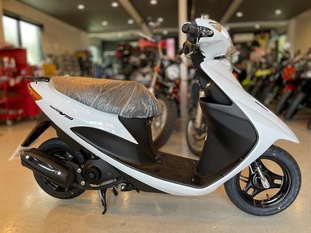 スズキ アドレス50 店頭現車無し、要取り寄せ車両。新車入荷在庫1台お早めに! 1