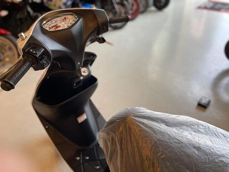 スズキ アドレス50 店頭現車無し、要取り寄せ車両。新車入荷在庫1台お早めに! 4