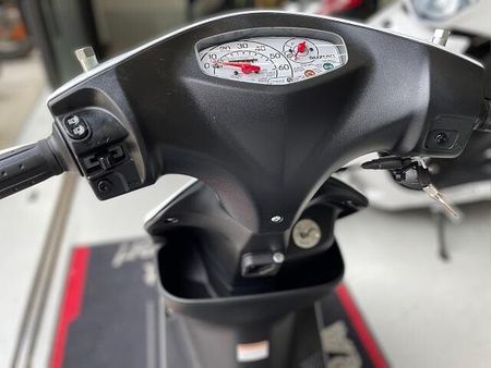 スズキ アドレス50 店頭現車無し、要取り寄せ車両。新車入荷在庫1台お早めに! 10