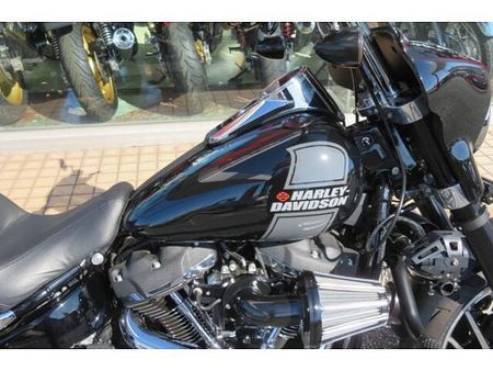 ハーレーダビッドソン FLSB Softail Sport Glide 旧車から現行車まで幅広く買い取り販売させていただきます。下取りも大歓迎♪♪ 8