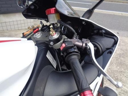 ヤマハ YZF-R1 車検2年付き価格!綺麗に仕上げた保証付きご連絡お待ちします!消耗品交換済み! 12