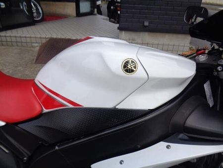 ヤマハ YZF-R1 車検2年付き価格!綺麗に仕上げた保証付きご連絡お待ちします!消耗品交換済み! 24