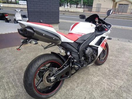 ヤマハ YZF-R1 車検2年付き価格!綺麗に仕上げた保証付きご連絡お待ちします!消耗品交換済み! 4