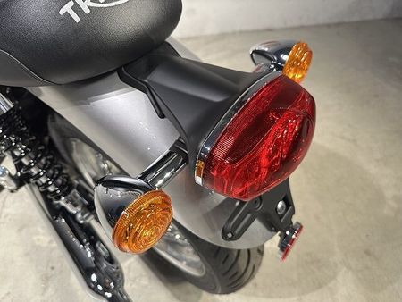 トライアンフ BONNEVILLE T120 ボンネビルT120 2025年モデル エルヴィスプレスリーリミテッドエディション 30