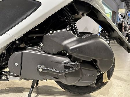 スズキ アドレスV50(2サイクル) アドレス50 2015年モデル リアボックス 34