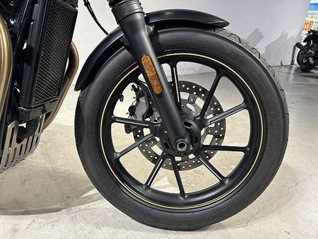 トライアンフ STREET TWIN ストリートツイン 2022年モデル ゴールドラインリミテッド 2WINツインショック 14