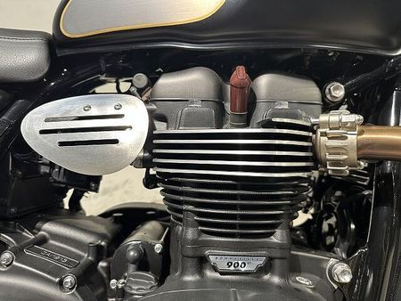 トライアンフ STREET TWIN ストリートツイン 2022年モデル ゴールドラインリミテッド 2WINツインショック 19