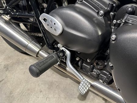 トライアンフ STREET TWIN ストリートツイン 2022年モデル ゴールドラインリミテッド 2WINツインショック 21