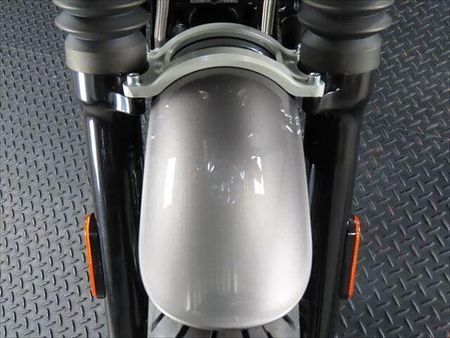 ロイヤルエンフィールド Continental GT 650 店頭現車なし・要取り寄せ車両となります。 21