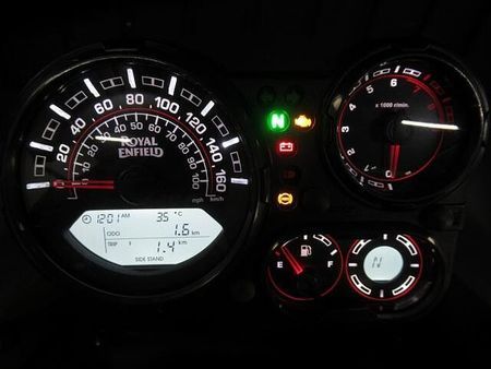 ロイヤルエンフィールド HIMALAYAN (-2023) 店頭現車なし・要取り寄せ車両となります。 24