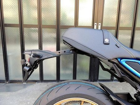 ヤマハ XSR900 デイトナスマートモニター装着車 21