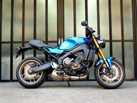 ヤマハ XSR900 デイトナスマートモニター装着車 3