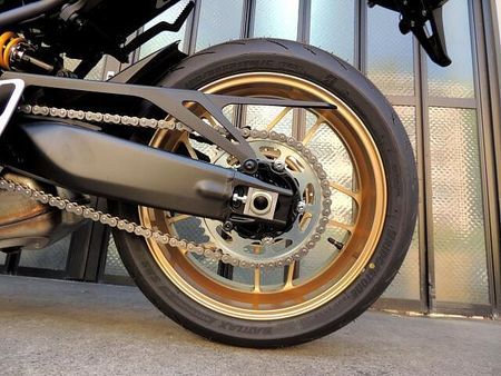 ヤマハ XSR900 デイトナスマートモニター装着車 30