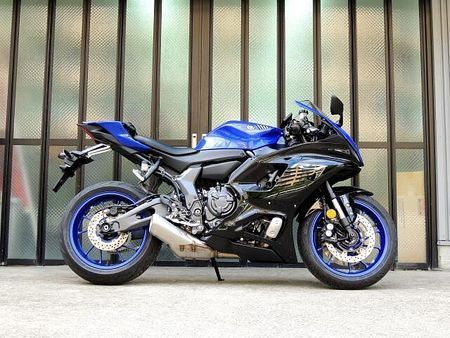 ヤマハ YZF-R7 ETC2.0車載器、TANAXスマートライドモニター装着 3