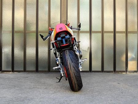 ヤマハ XSR900 フェンダーレス・アンダーカウル・シートカウル装着 11