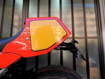 ヤマハ XSR900 フェンダーレス・アンダーカウル・シートカウル装着 22