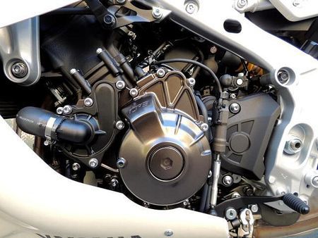 ヤマハ XSR900 フェンダーレス・アンダーカウル・シートカウル装着 30