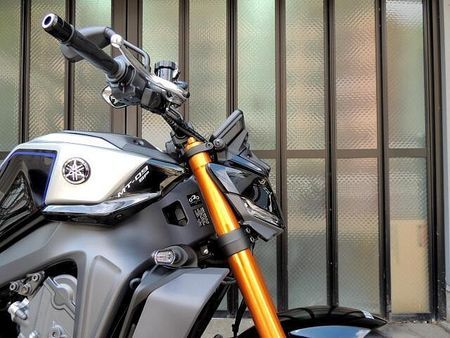 ヤマハ MT-09 3年長期保証制度&距離無制限ロードサービス1年間付 16
