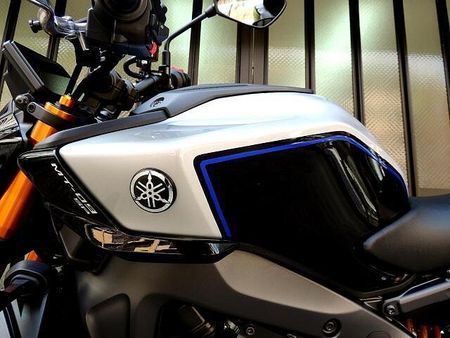 ヤマハ MT-09 3年長期保証制度&距離無制限ロードサービス1年間付 19