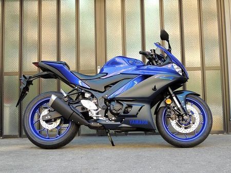ヤマハ YZF-R3 在庫売り尽くしキャンペーン実施中! 3