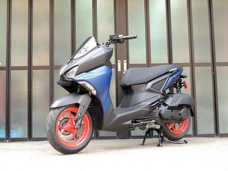 ヤマハ X FORCE LEDヘッドライト仕様 2