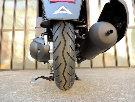ヤマハ ジョグ125 コスパ・デザイン・軽さがいいね! 13