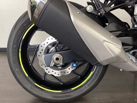 スズキ GSX-S750 25