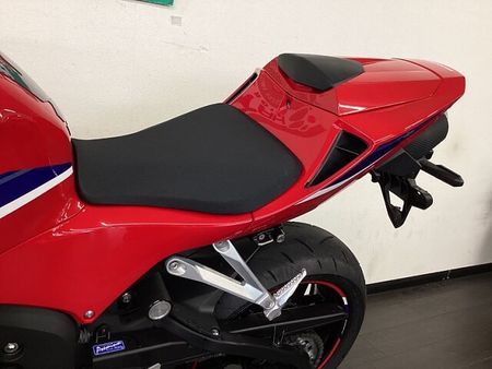 ホンダ CBR600RR 6