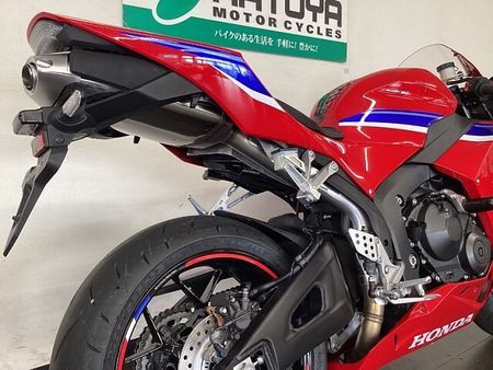 ホンダ CBR600RR 8