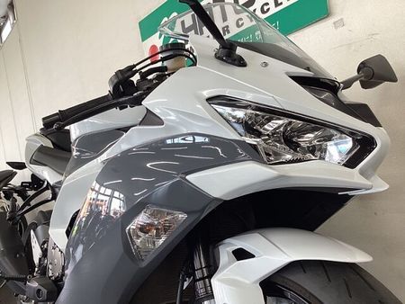 カワサキ ZX-6R 12