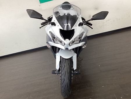 カワサキ ZX-6R 16