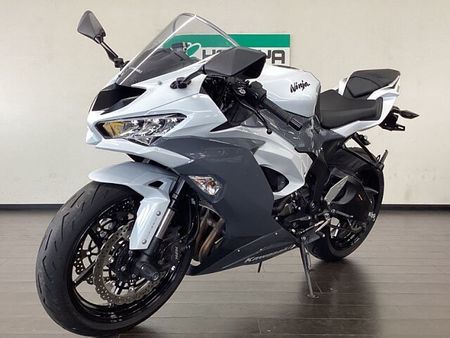 カワサキ ZX-6R 23
